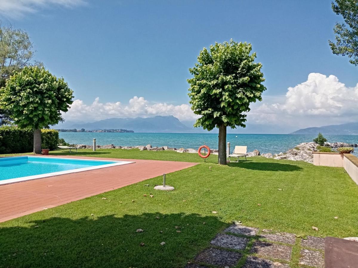 Casa Lugana 15 - Monolocale Con Piscina Fronte Lago Sirmione Zewnętrze zdjęcie