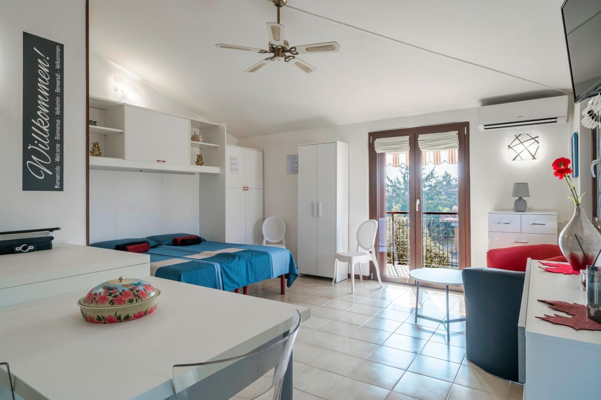 Casa Lugana 15 - Monolocale Con Piscina Fronte Lago Sirmione Zewnętrze zdjęcie