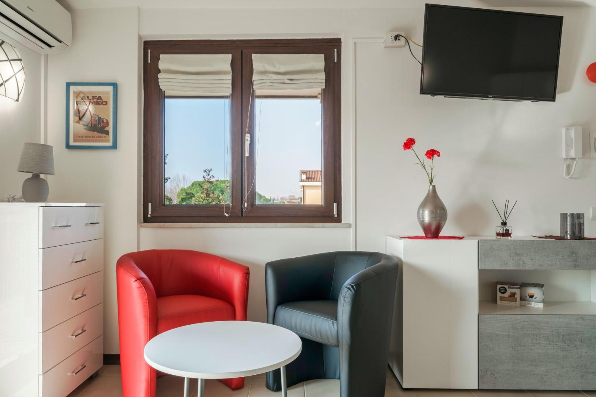 Casa Lugana 15 - Monolocale Con Piscina Fronte Lago Sirmione Zewnętrze zdjęcie
