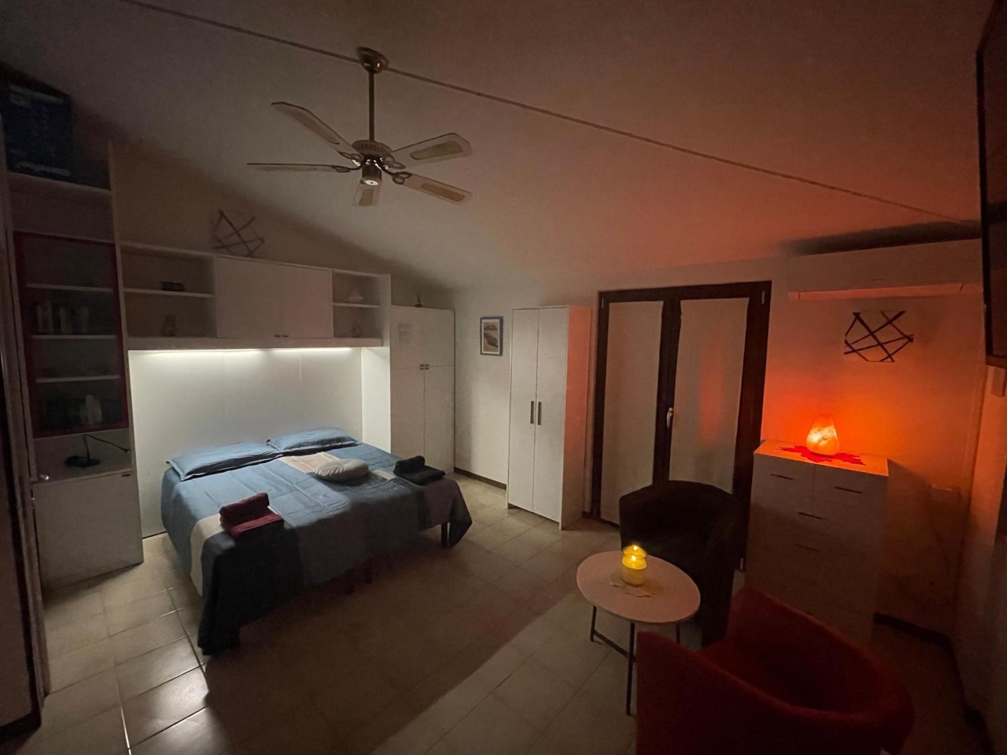 Casa Lugana 15 - Monolocale Con Piscina Fronte Lago Sirmione Zewnętrze zdjęcie
